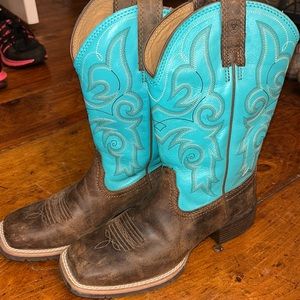 ariat cowboy boots